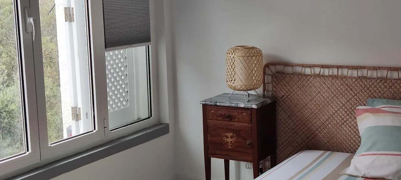 Cozy Room Close To Cascais Downtown Homestay